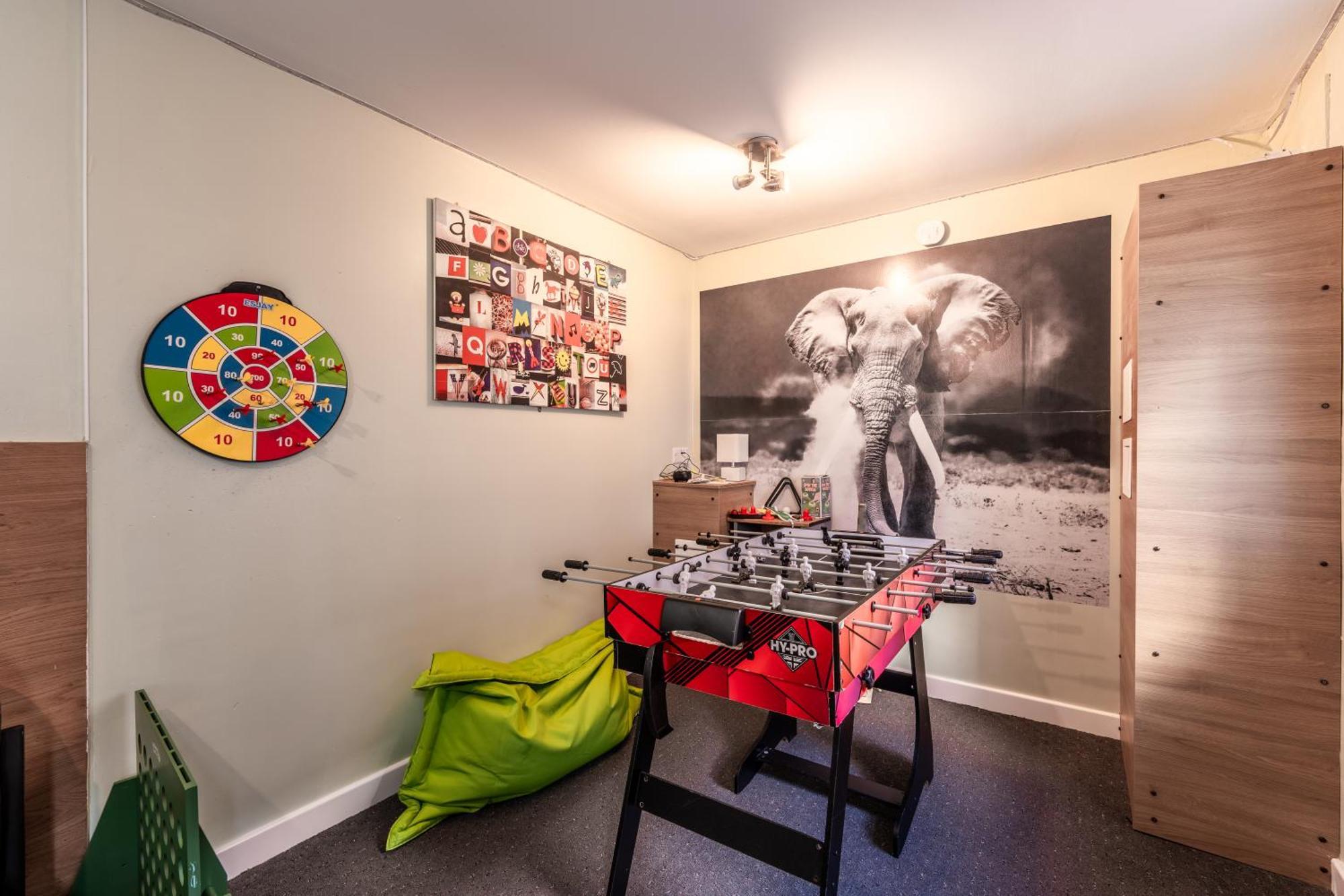 Whinstone Holiday Home In Falkland - Sleeps 8 Экстерьер фото