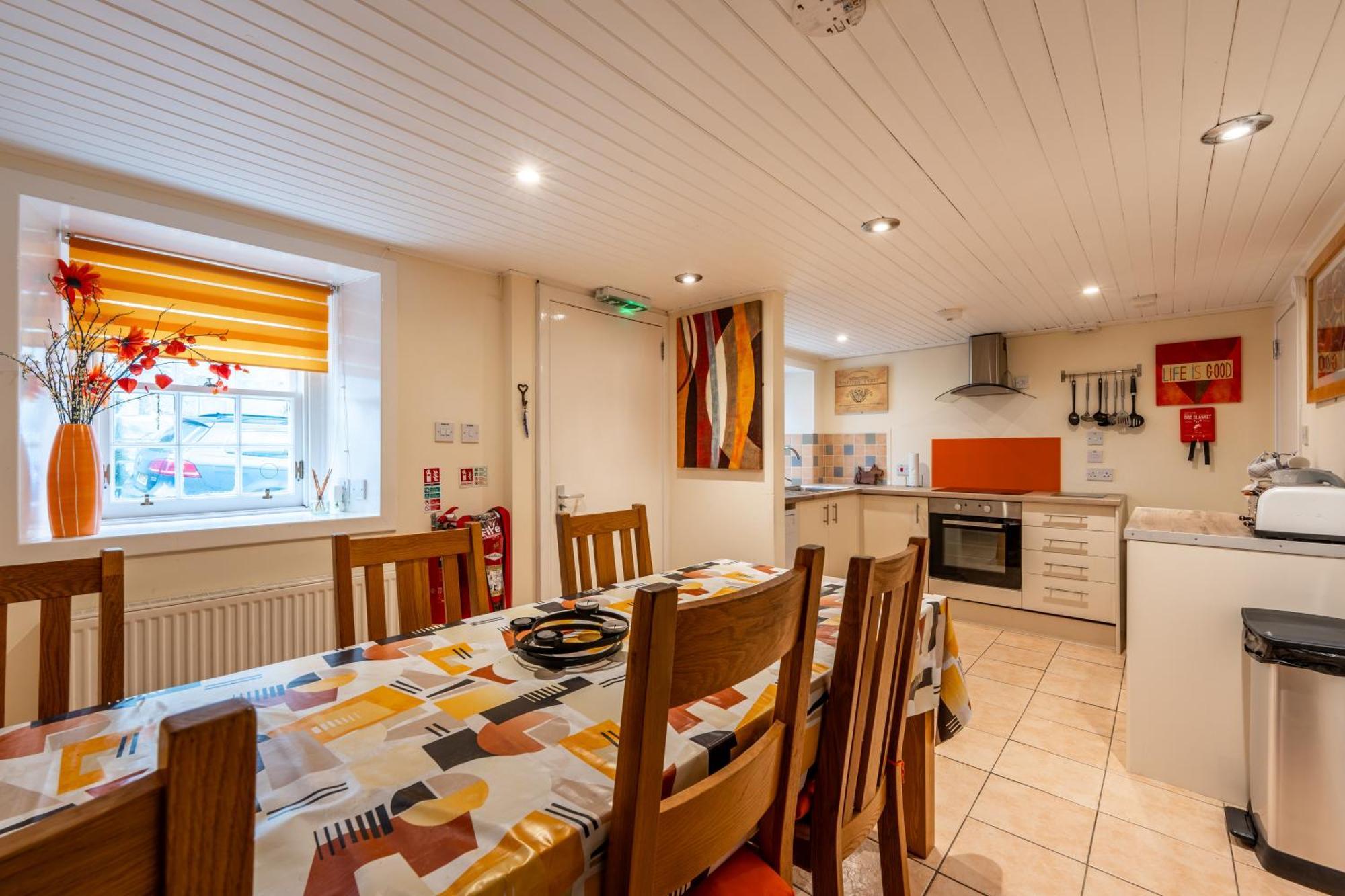 Whinstone Holiday Home In Falkland - Sleeps 8 Экстерьер фото